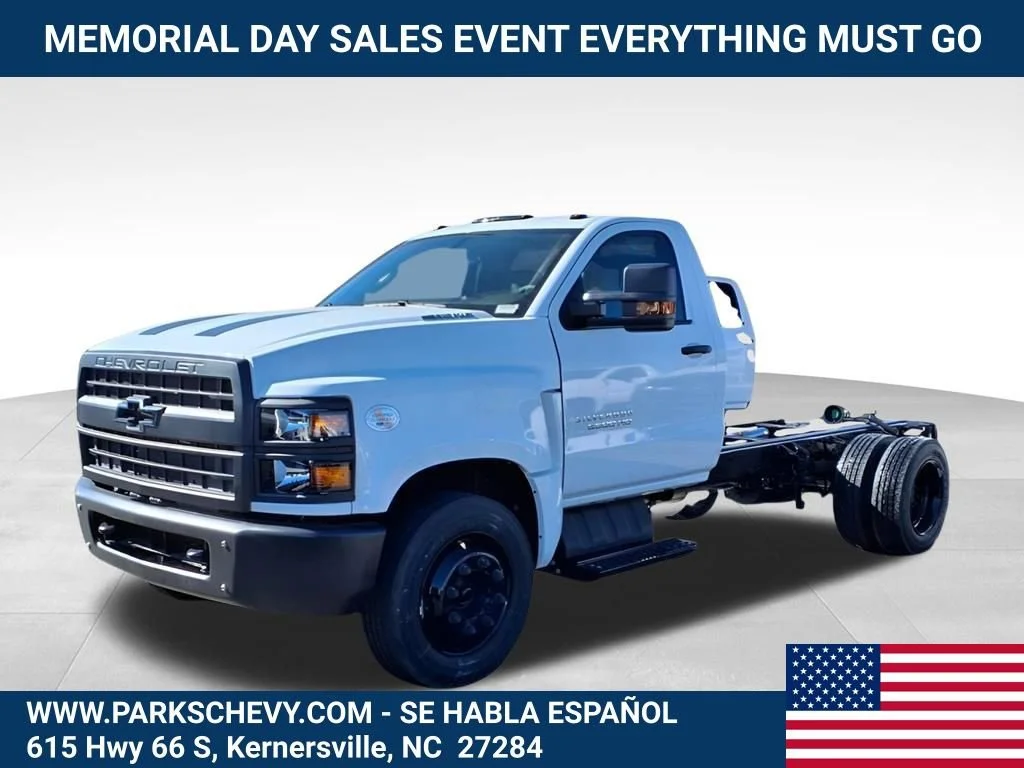 2024 Chevrolet Silverado HD Work Regular Cab 141" WB's photo