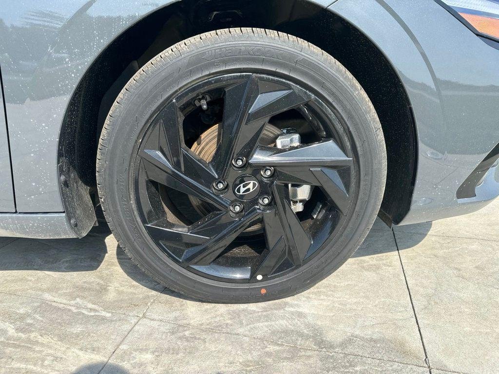 New 2026 Gray Hyundai SEL Sport Premium image 6