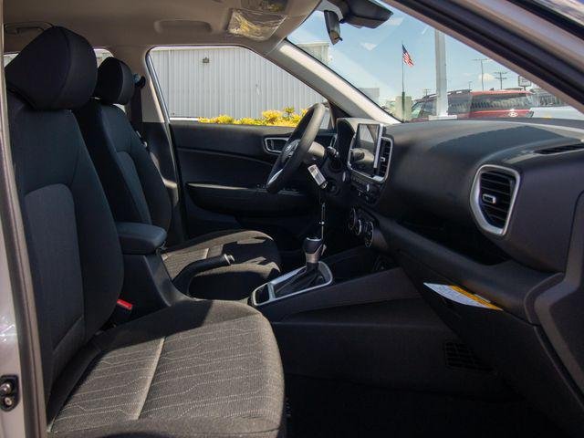 New 2026 Silver Hyundai SE image 13