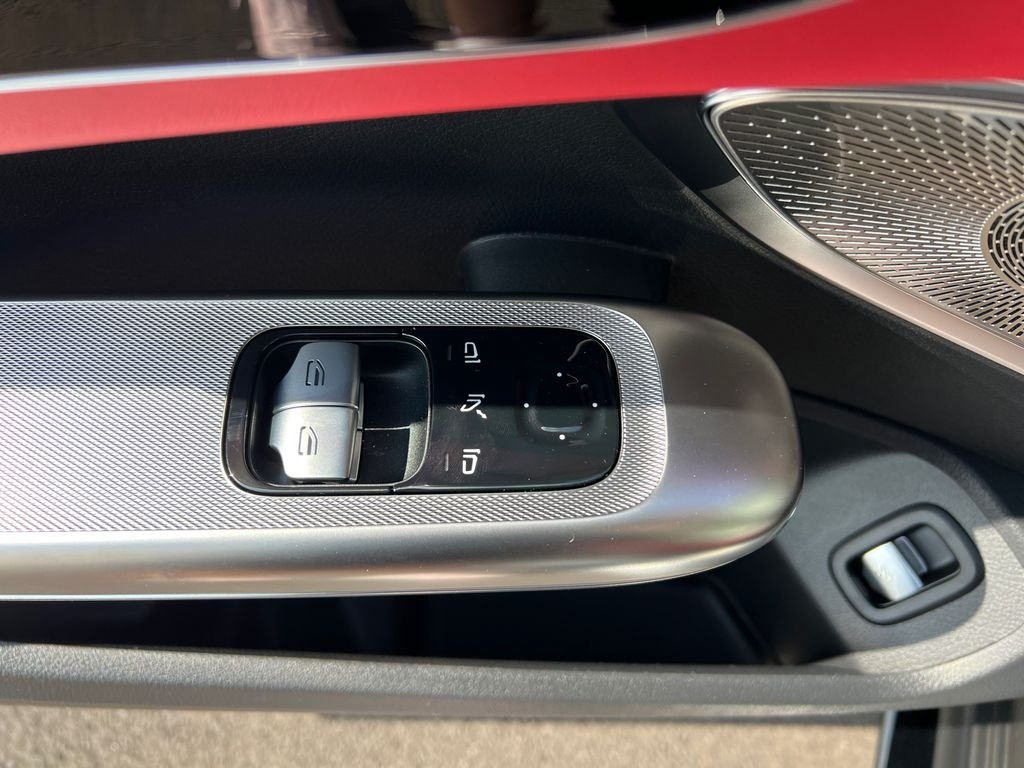 New 2027 MANUFAKTUR exclusive graphite grey magno Mercedes-Benz AMG® CLE 53 4MATIC+ Coupe image 11
