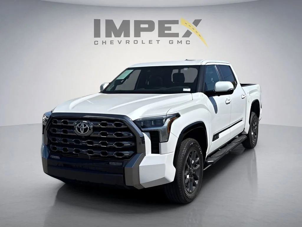 Used 2025 Wind Chill Pearl Toyota Platinum image 1