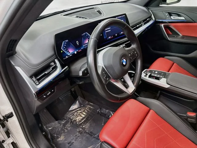 Used 2023 White BMW xDrive28i image 9