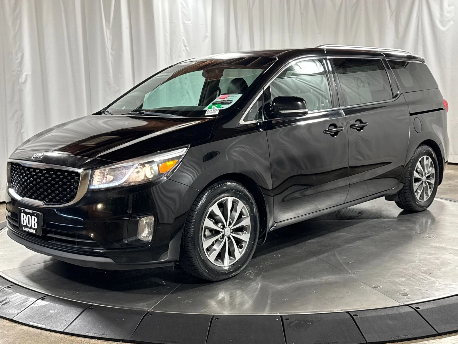 2018 Kia Sedona SX's photo
