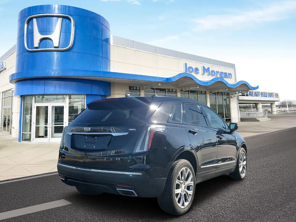 Used 2020 Stellar Black Metallic Cadillac Sport image 4
