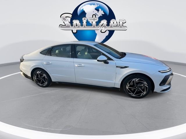 New 2026 White Hyundai SEL Sport image 36