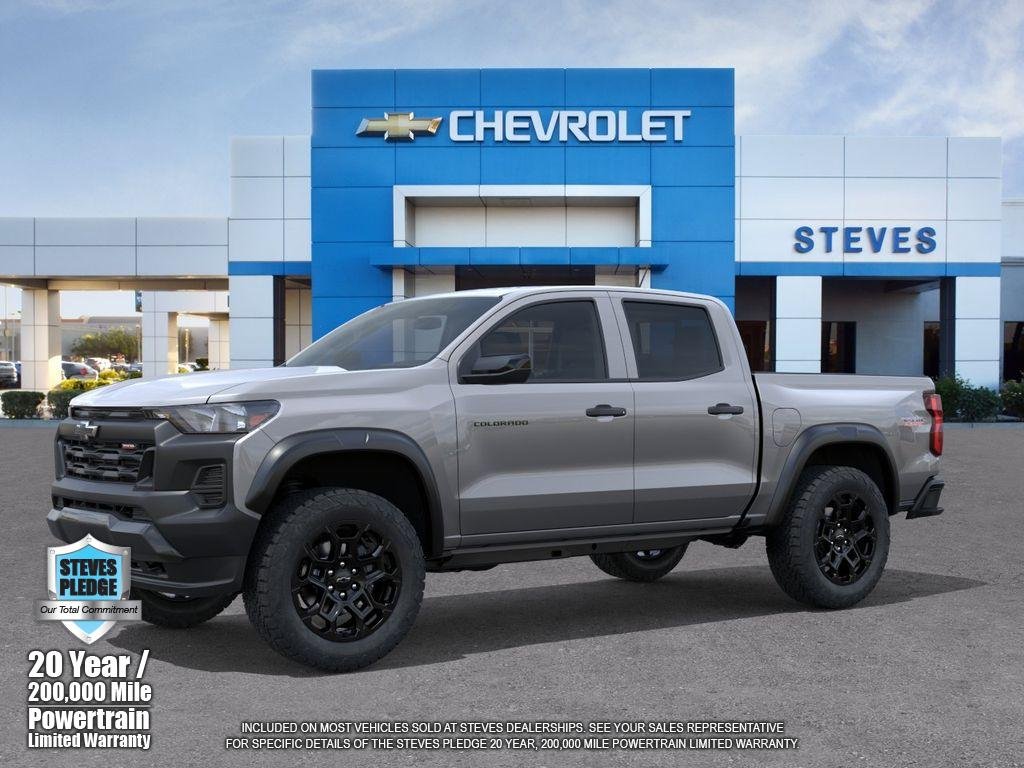 2026 Chevrolet Colorado Trail Boss - Photo 2