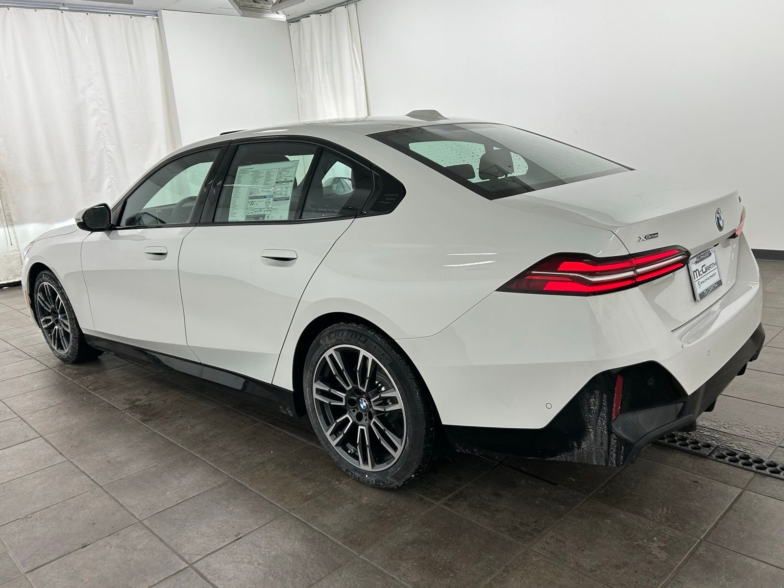 New 2026 Alpine White BMW 530i xDrive image 3