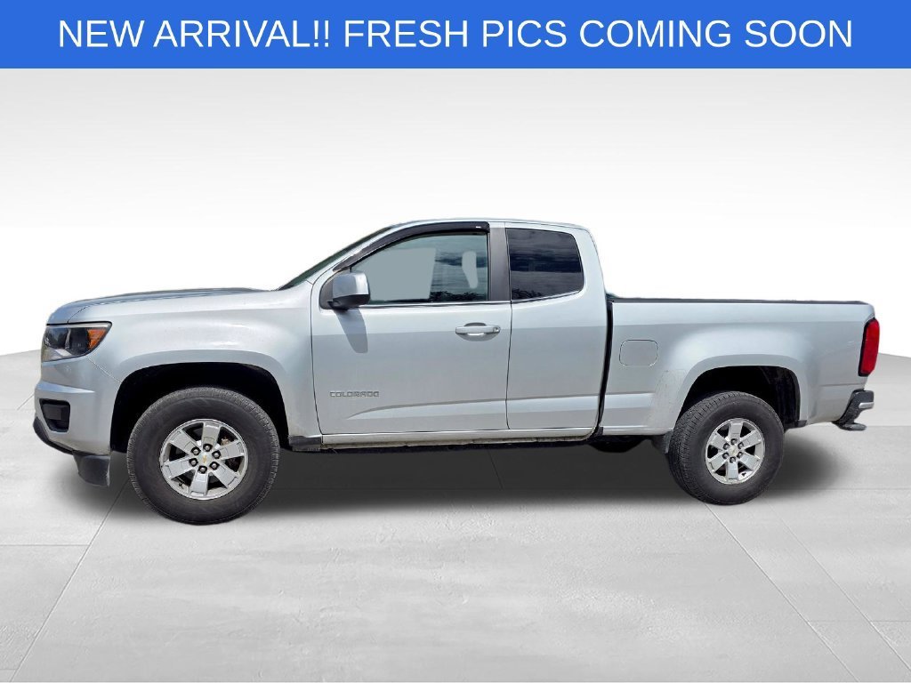 Used 2017 SILVER ICE METALLIC Chevrolet 2WD WT image 3