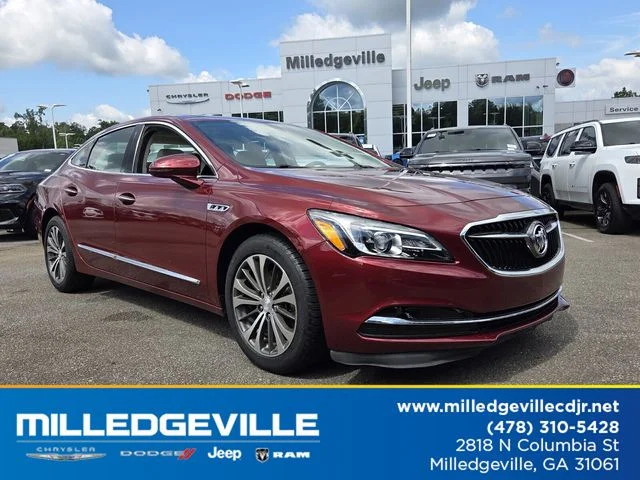 Used 2017 Red Buick Essence image 1