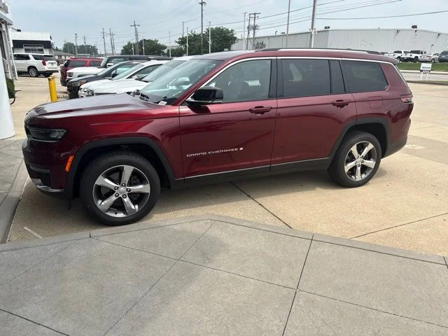 Used 2021 Red Jeep Limited image 1