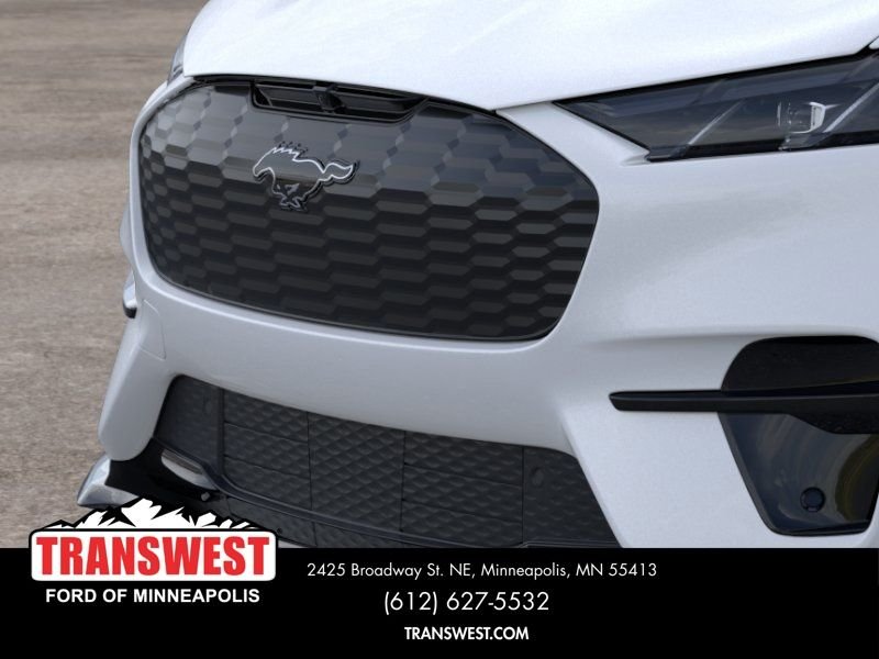 New 2026 Star White Metallic Tri-coat Ford Premium image 17