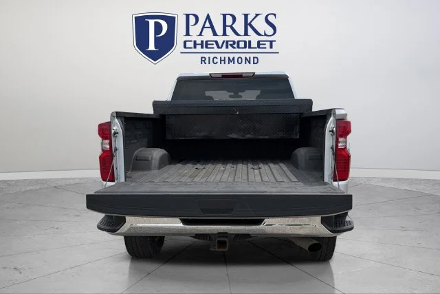 Certified Used 2022 Silver Ice Metallic Chevrolet LT image 8