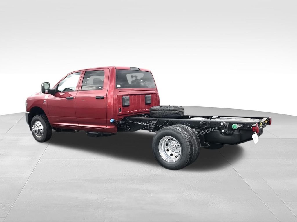 2026 RAM 3500 Chassis Tradesman - Photo 6