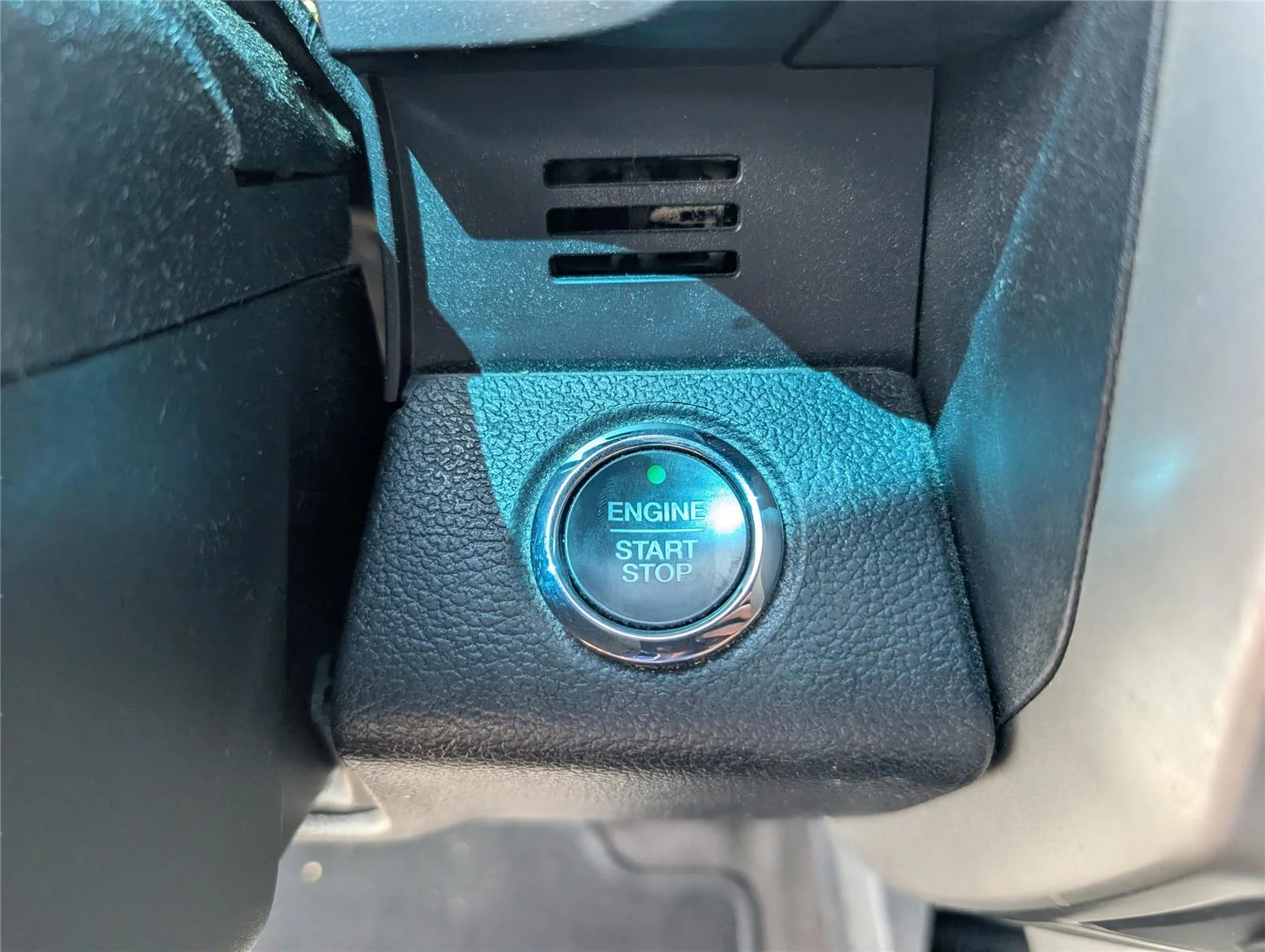 Used 2018 Oxford White Ford LARIAT image 58