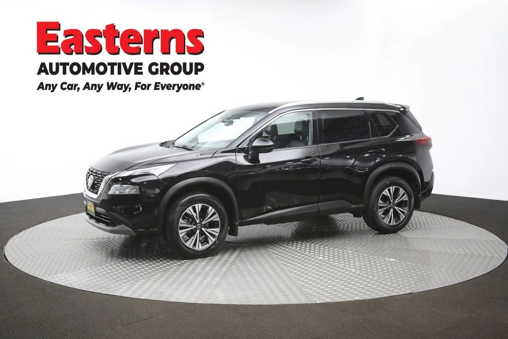 Used 2021 Black Nissan SV image 60