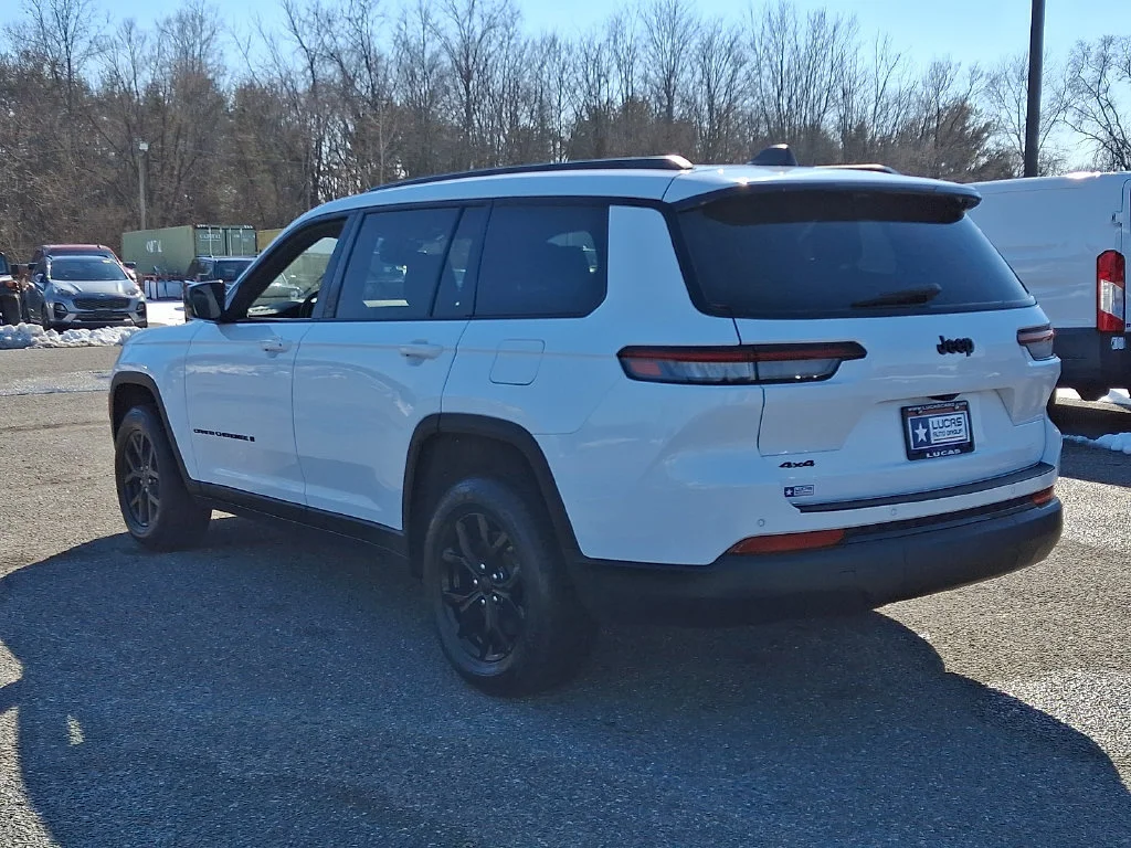 Used 2024 Bright White Clearcoat Jeep Altitude image 8