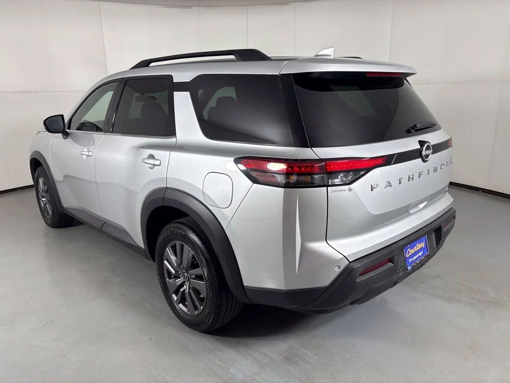 Used 2024 Silver Nissan SV image 6