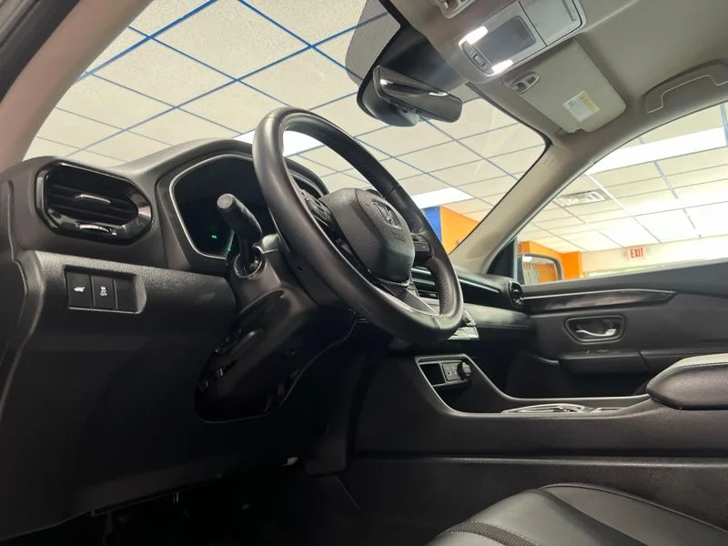 Used 2024  Honda EX-L image 20