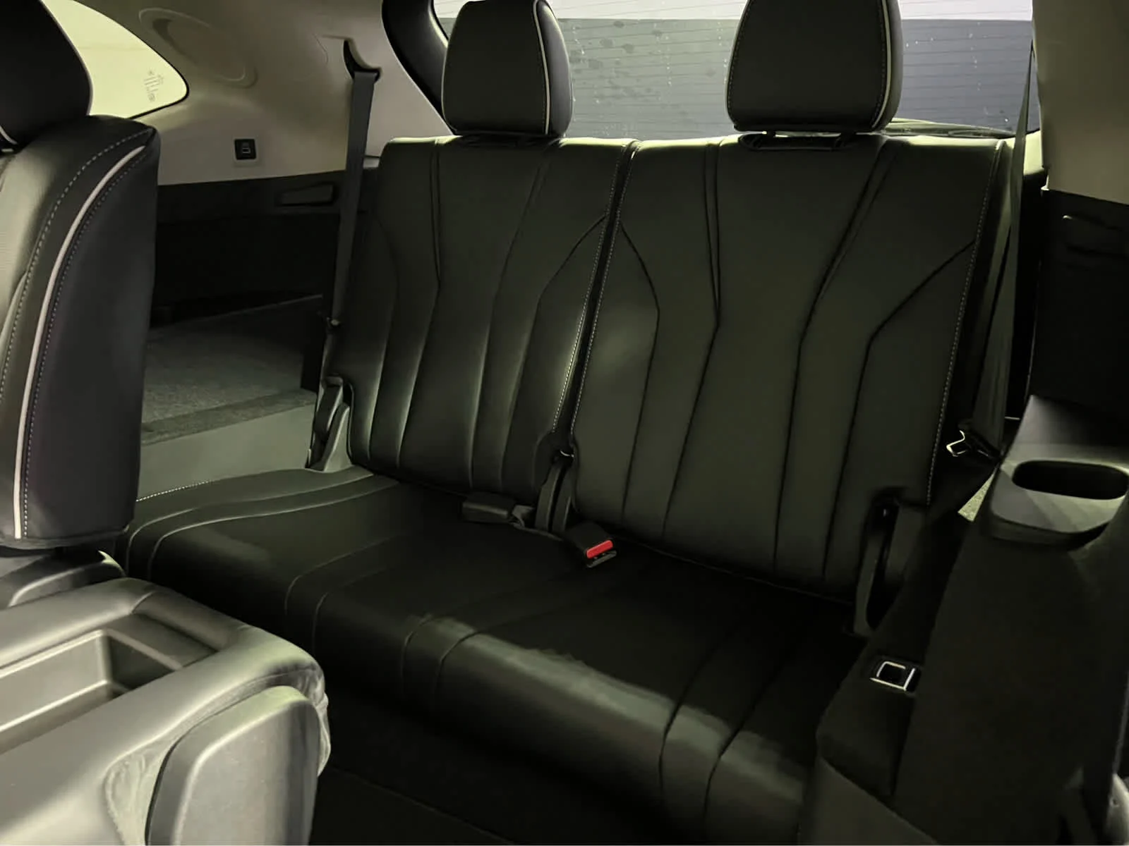 New 2026 Majestic Black Pearl Acura w/Advance Package image 17