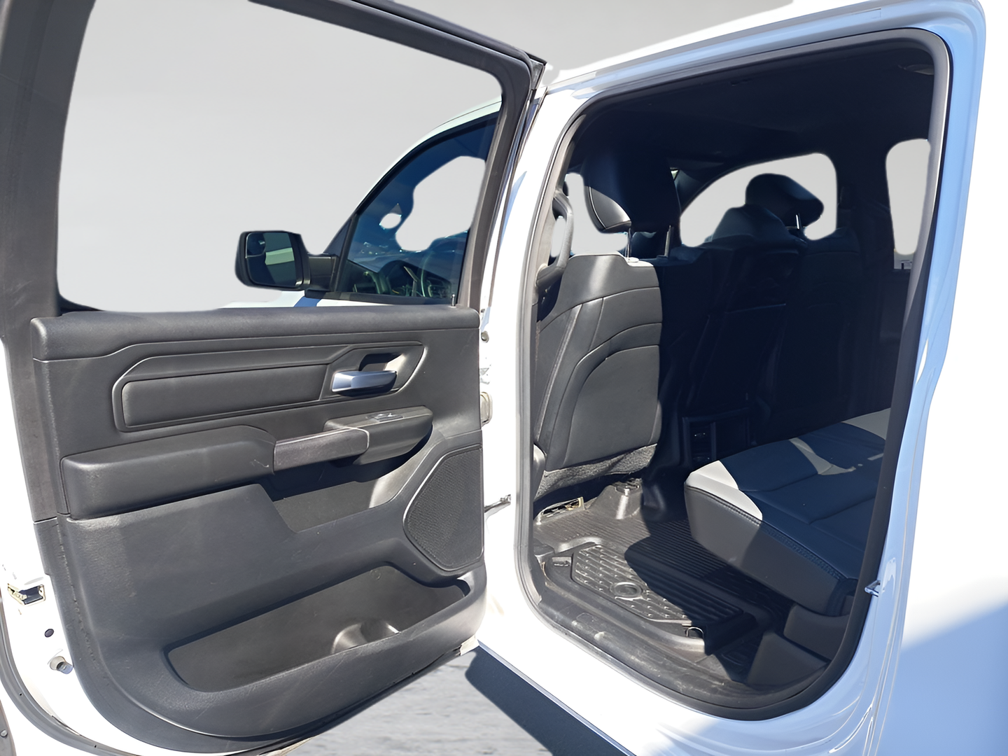 Used 2022 White Ram Tradesman image 12