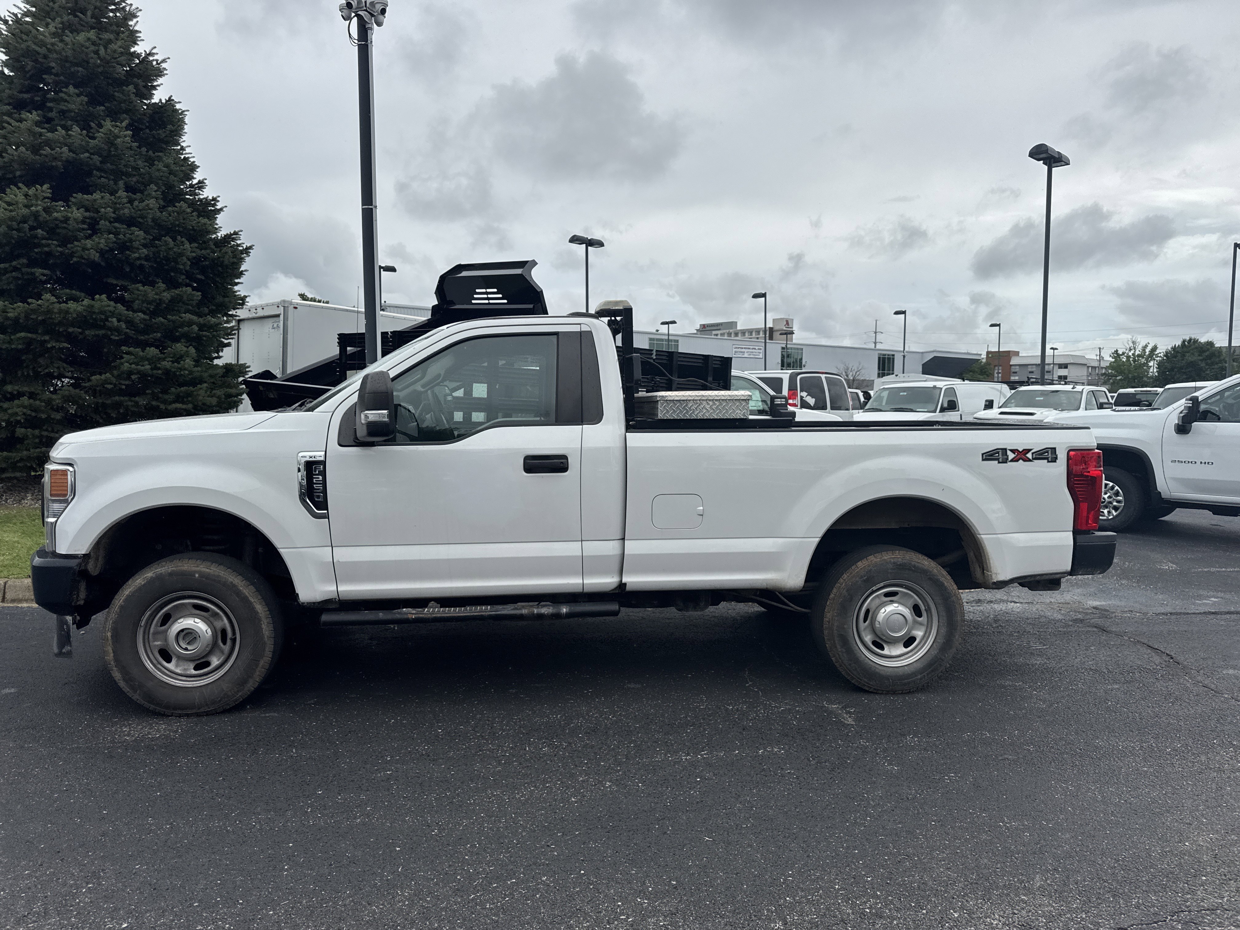 Used 2020 Oxford White Ford XL image 5