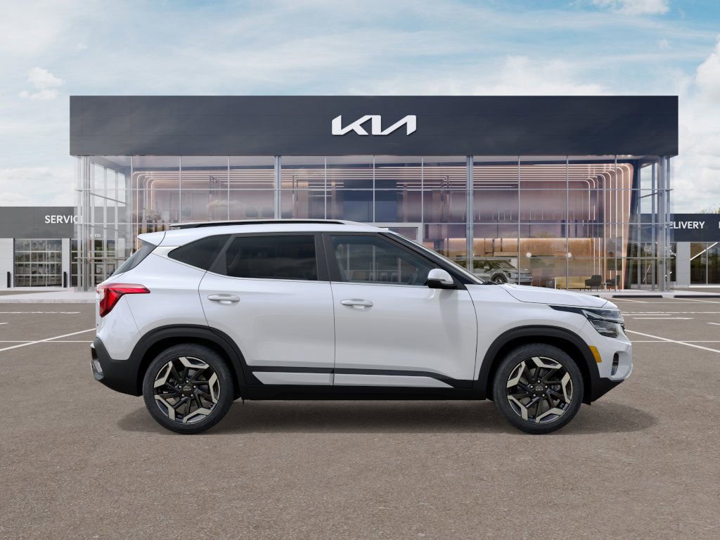 New 2026 Snow White Pearl Kia SX image 7