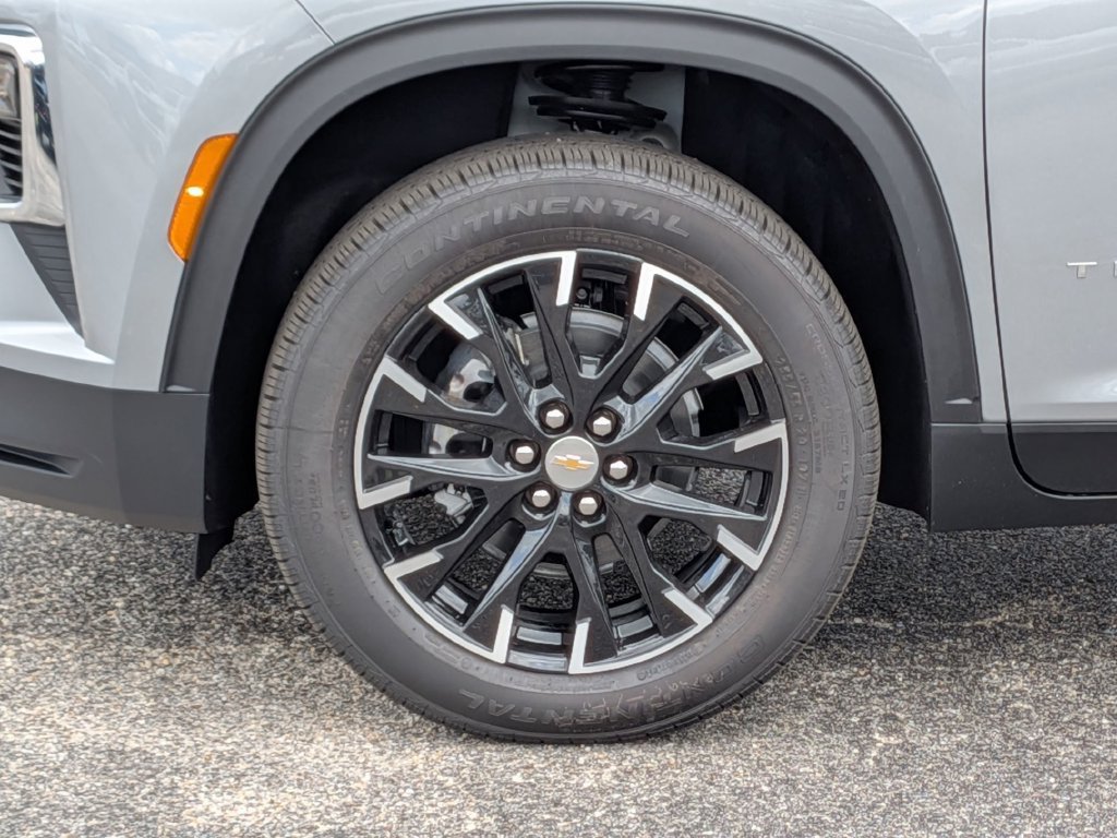 2026 Chevrolet Traverse LT - Photo 11