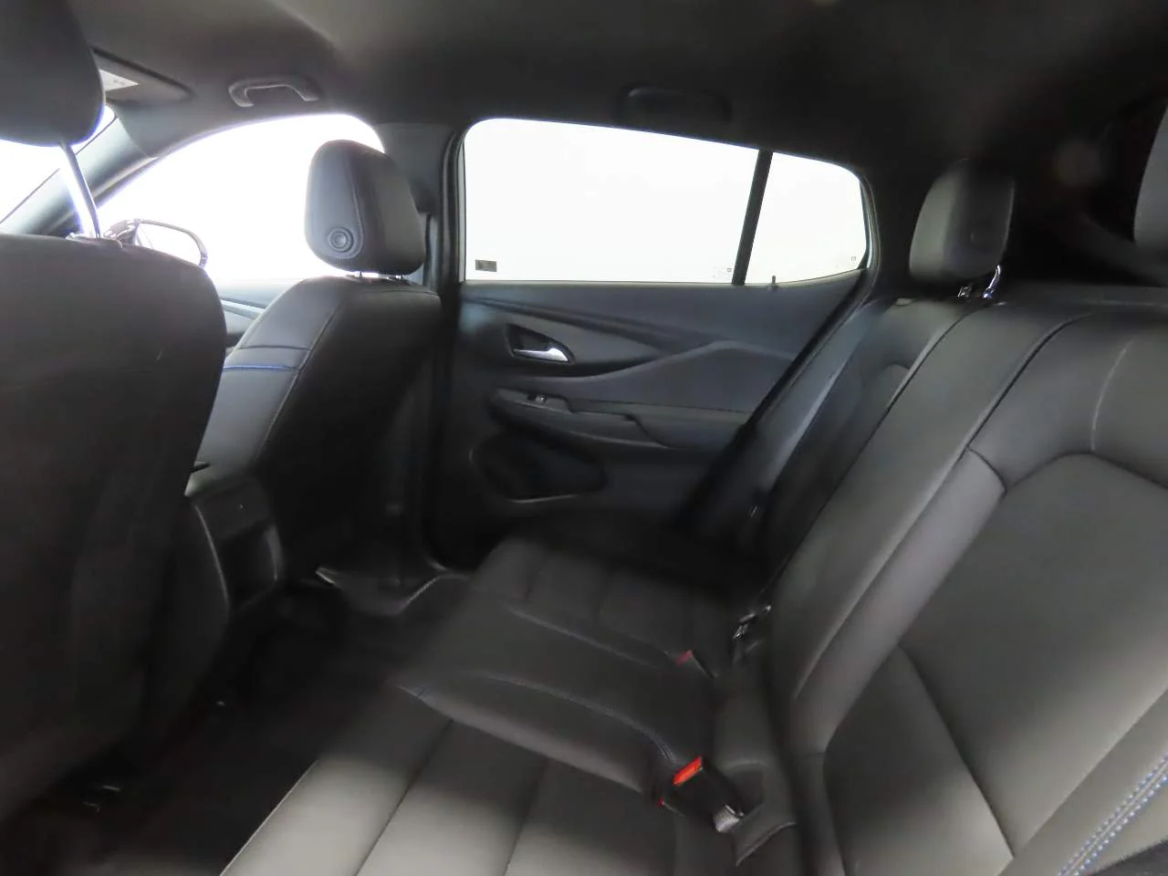 Used 2025 Summit White Buick Sport Touring image 16