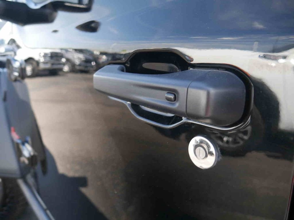 Used 2026 Black Jeep Mojave image 11