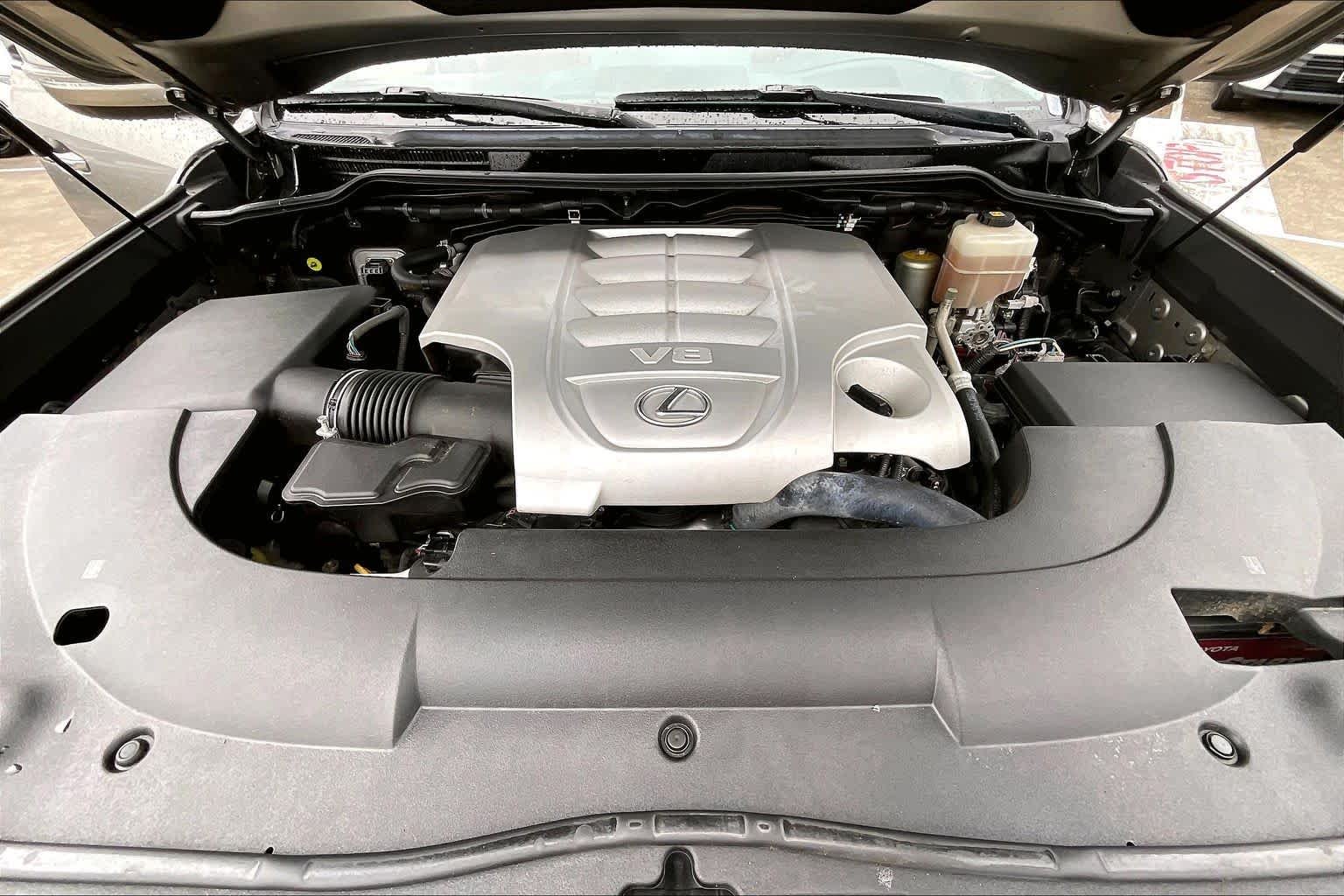 Used 2019 Atomic Silver Lexus  image 29