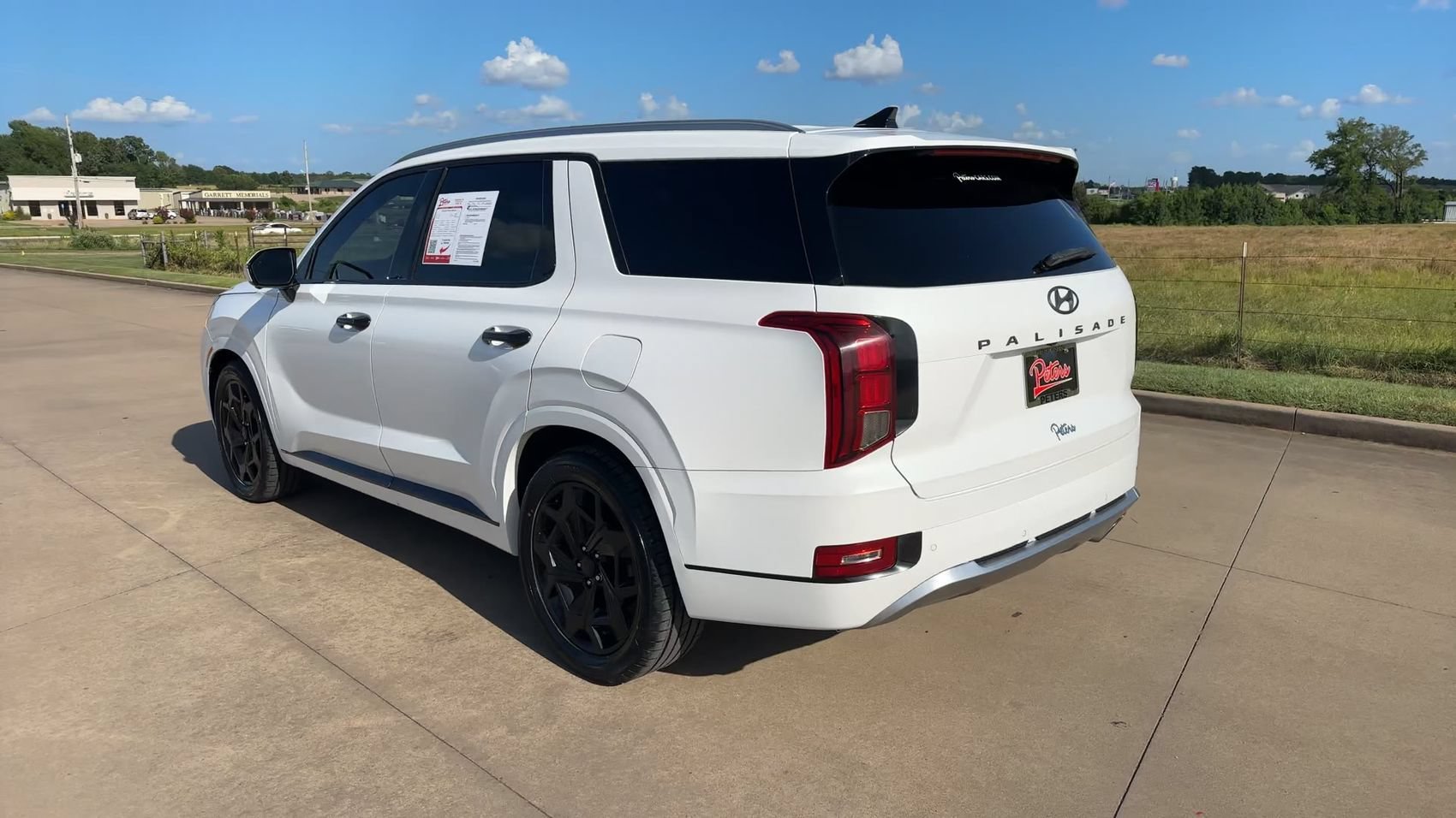 Used 2022 Hyper White Hyundai Calligraphy image 7