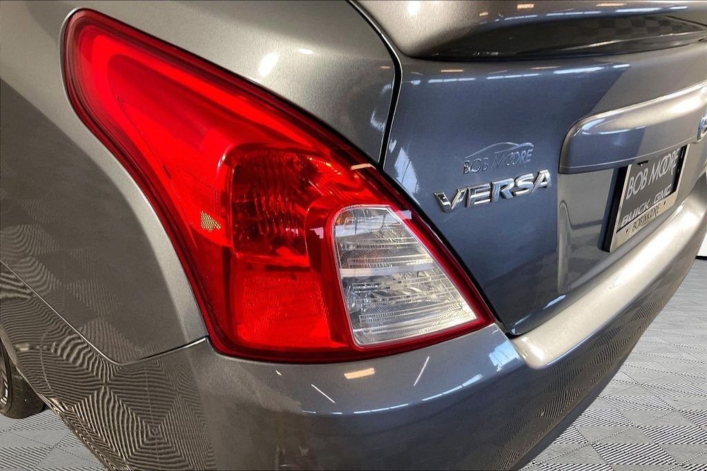 2017 Nissan Versa Sedan SV - Photo 20