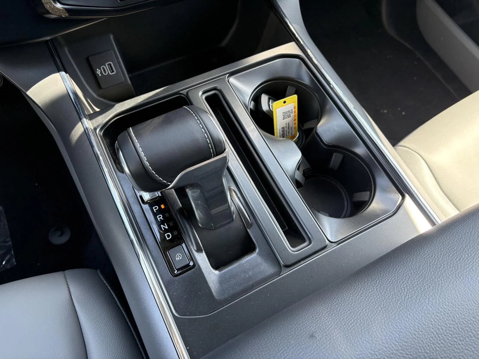 2025 Ford F-150 Lightning Flash - Photo 16