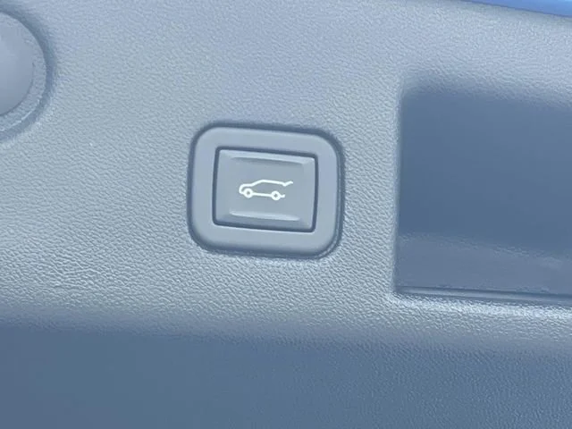 Used 2024 Riptide Blue Metallic Chevrolet LT image 9
