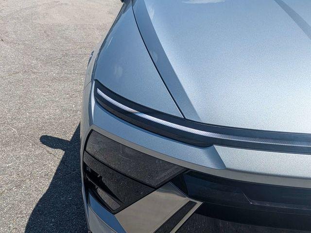 New 2026 Silver Hyundai SEL Sport image 9