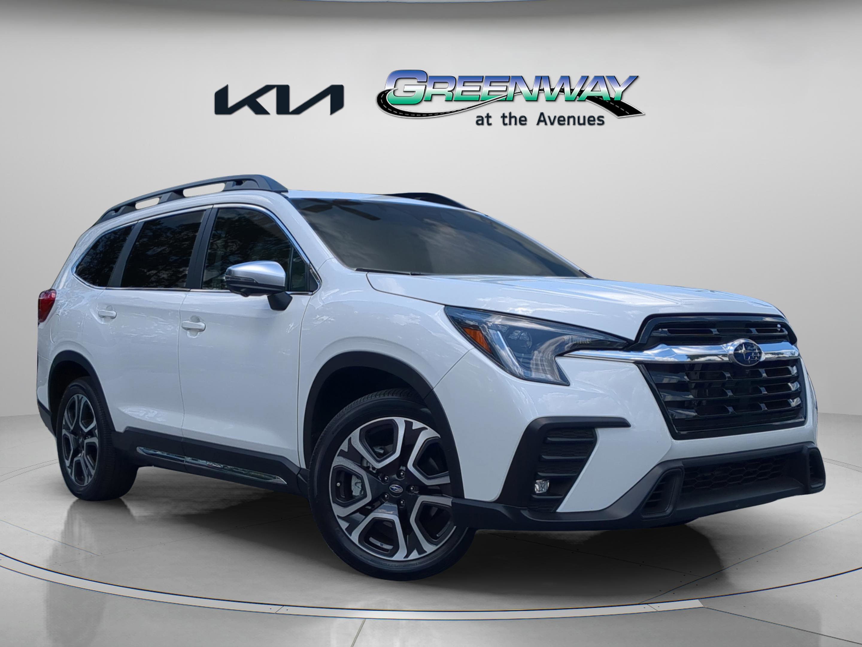 2023 Subaru Ascent Limited 7 Passenger's photo