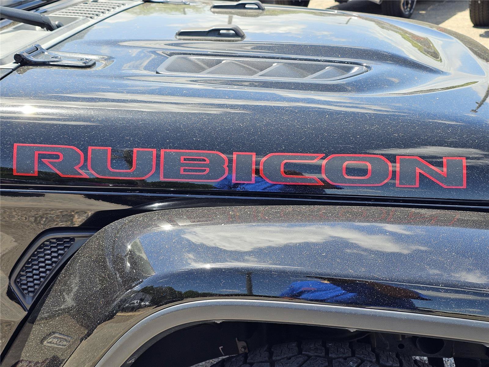 Certified Used 2020 Black Clearcoat Jeep Recon image 7