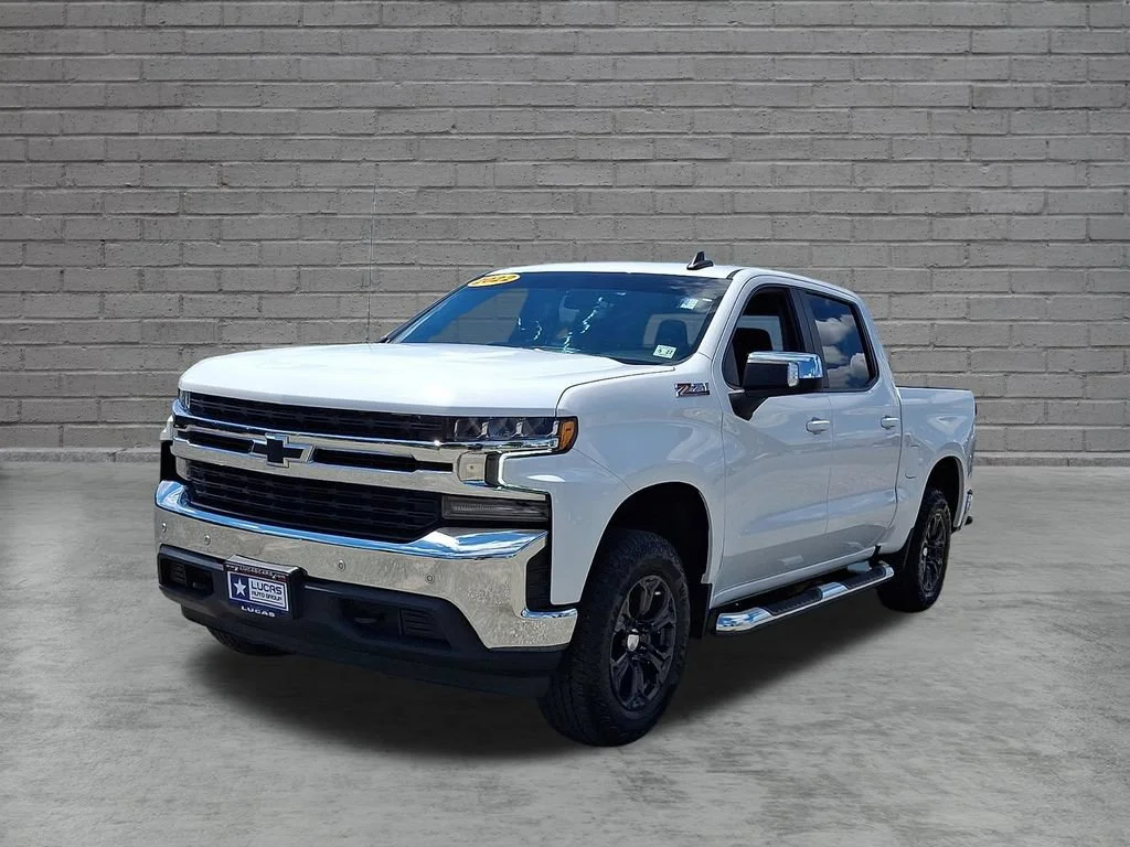 Used 2022 Summit White Chevrolet LT image 5