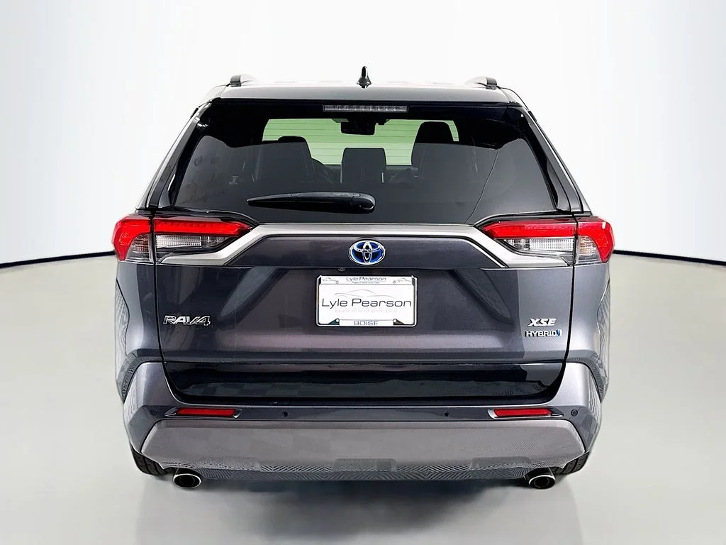 Used 2019 Magnetic Gray Metallic Toyota XSE image 10