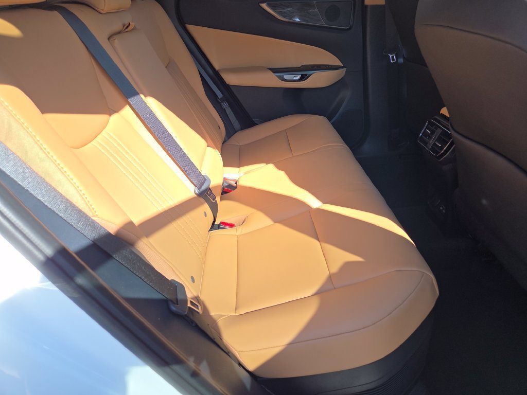 Certified Used 2026 WHITE NOVA GLASS FLAKE Lexus 350h Premium image 6