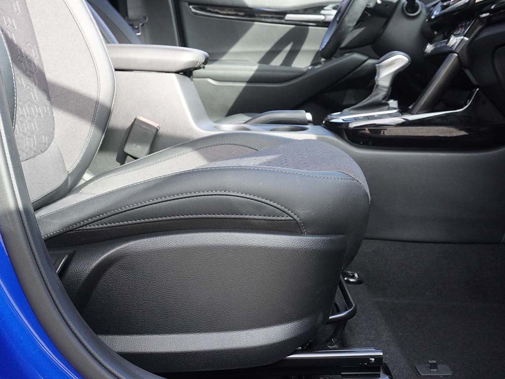 Used 2026 Blue Kia S image 32