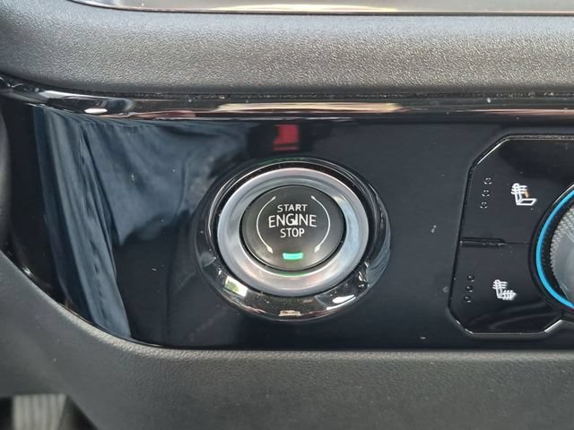 Used 2023 Summit White Chevrolet LT (2FL) image 19