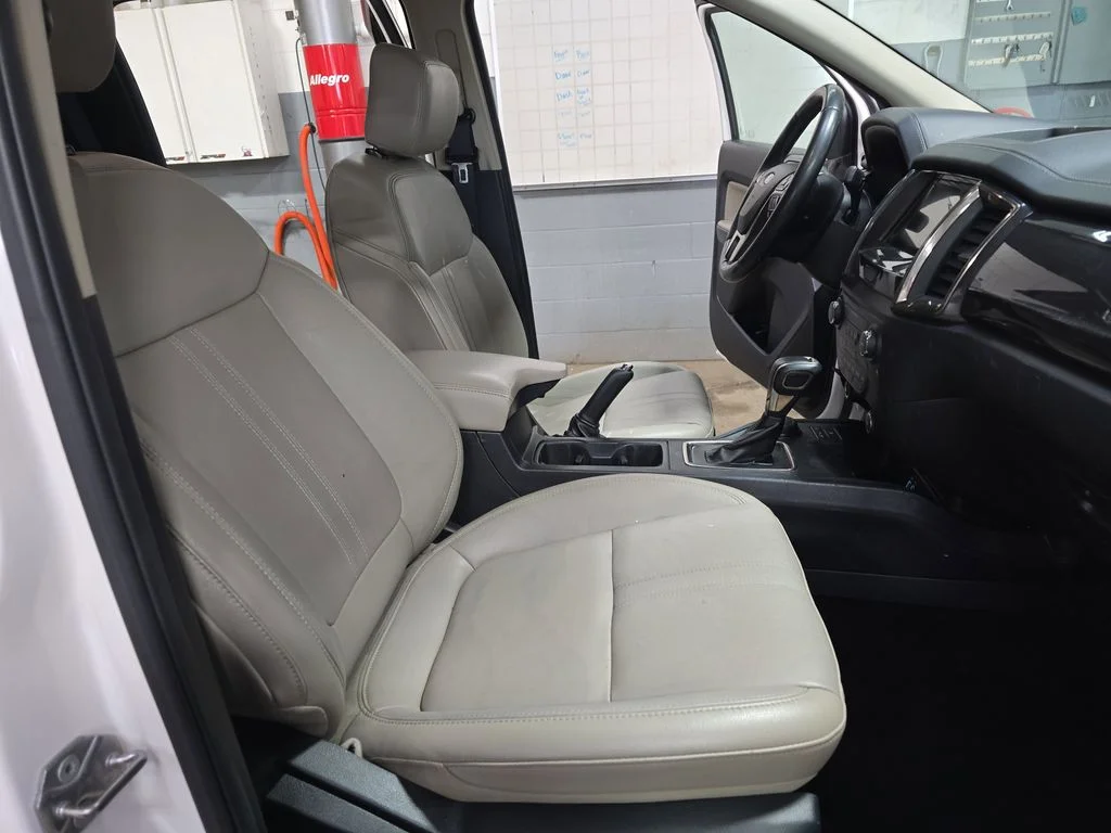 Used 2020 White Platinum Clearcoat Metallic Ford Lariat image 11
