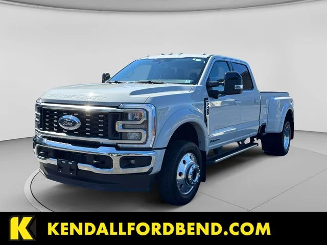2025 Ford F-450 Lariat 4x4 Crew Cab 8' Box DRW's photo