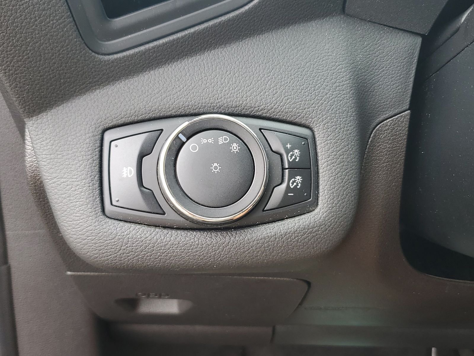 Used 2014 Black Ford SE image 18