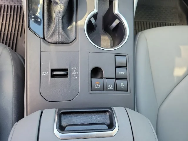 2024 Toyota Highlander XLE - Photo 42