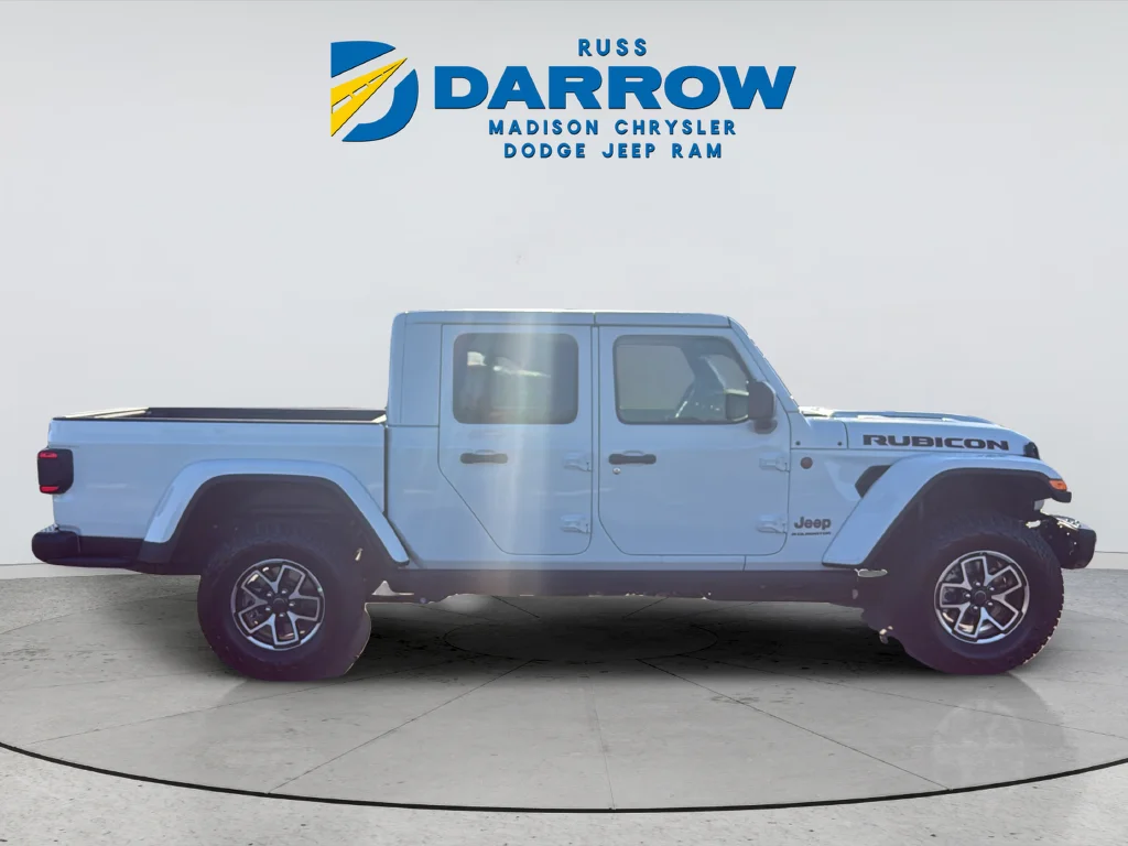 New 2026 Bright White Clear-Coat Exterior Paint Jeep Rubicon X image 6