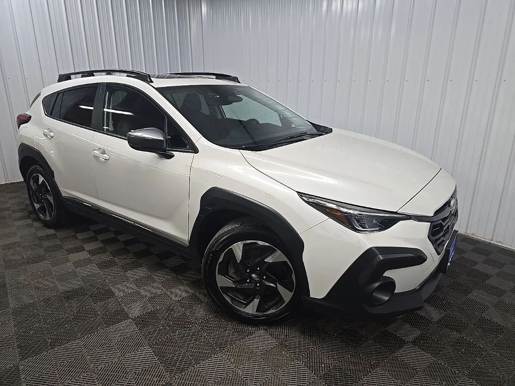 Used 2025 Crystal White Pearl Subaru Limited image 8