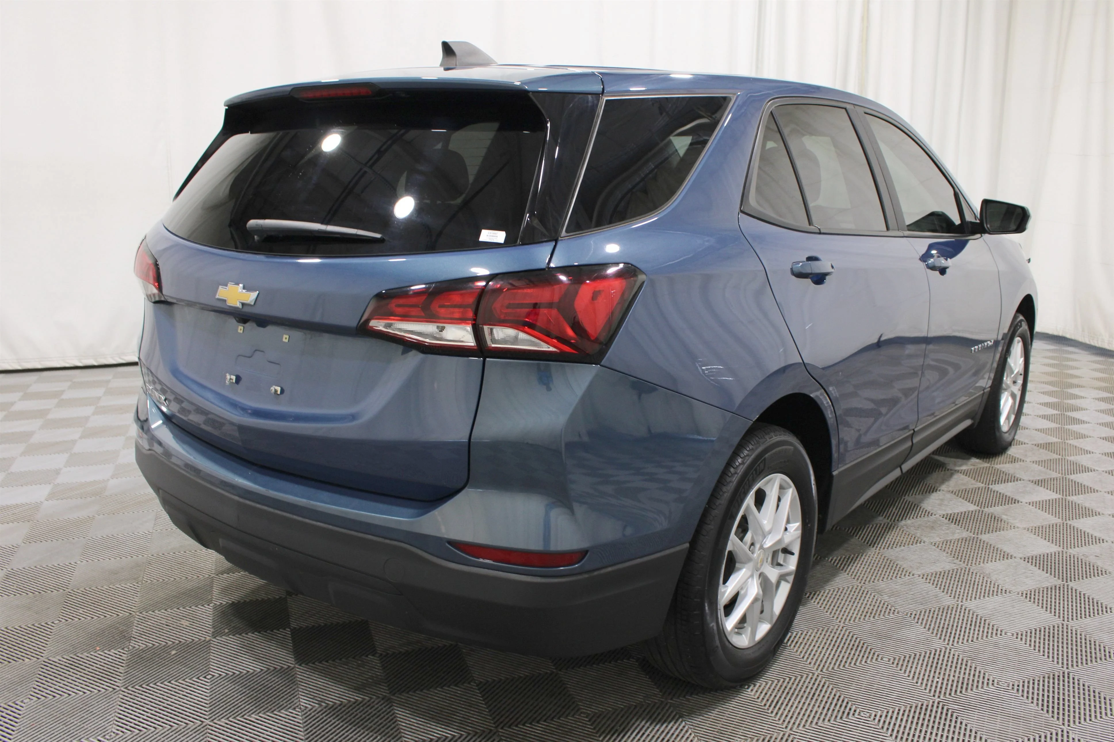 2024 Chevrolet Equinox LS - Photo 30