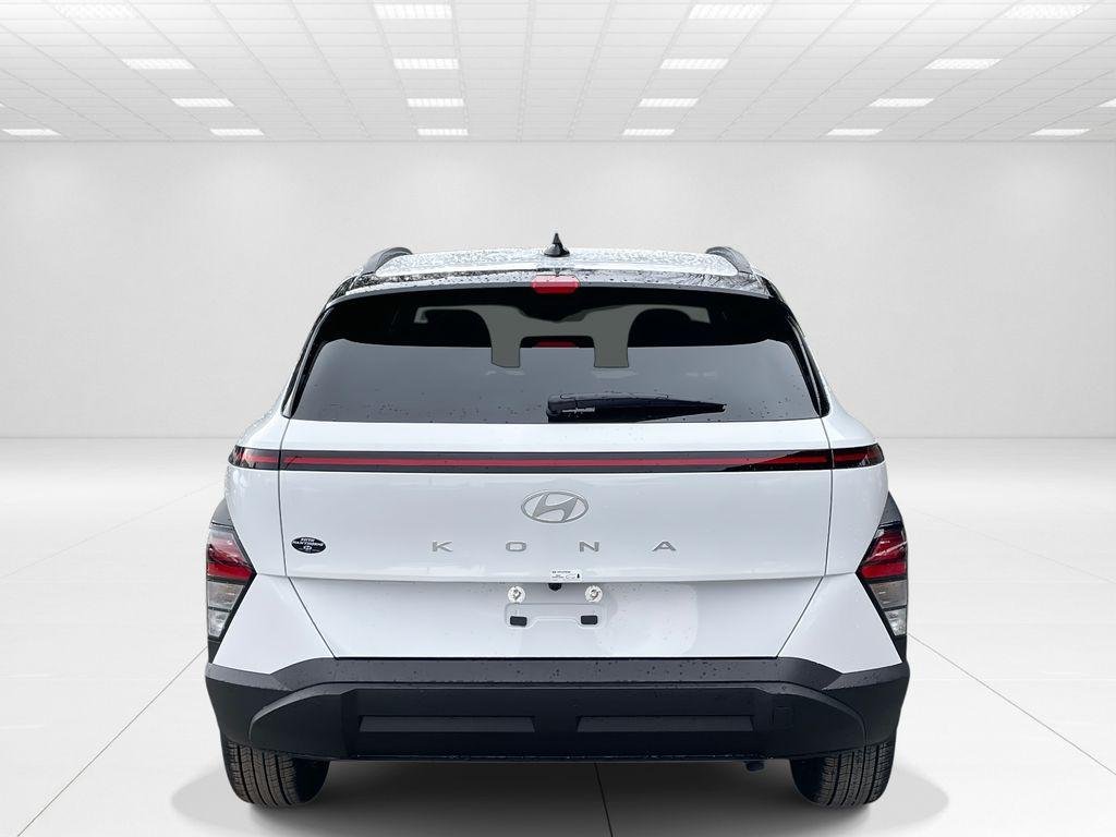 New 2026 White Hyundai SEL Sport FWD image 5